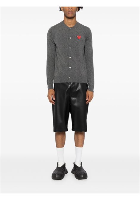 Cardigan con logo a cuore in grigio Comme des garcons play - uomo COMME DES GARCONS PLAY | AXN0070513